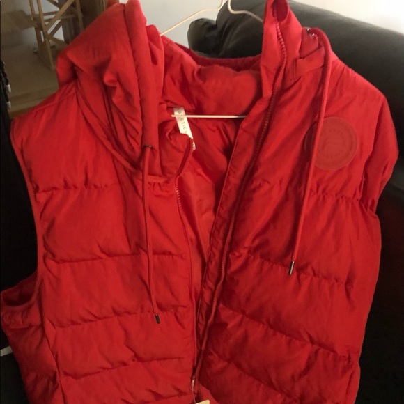 Puffer Vest - Picture 2 of 3